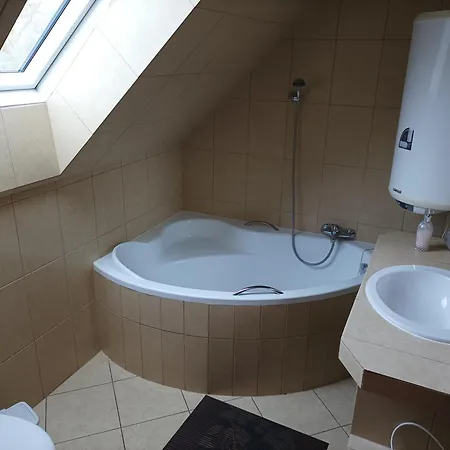 Zielona Zagroda בית נופש